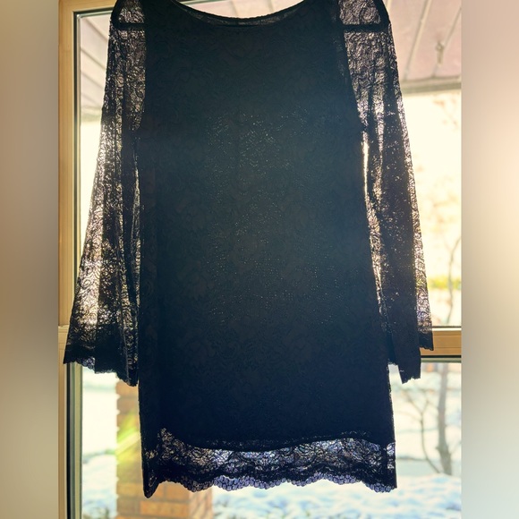 Audrey 3+1 Black Lace Sheath Mini with Belled Sleeves - Picture 10 of 10